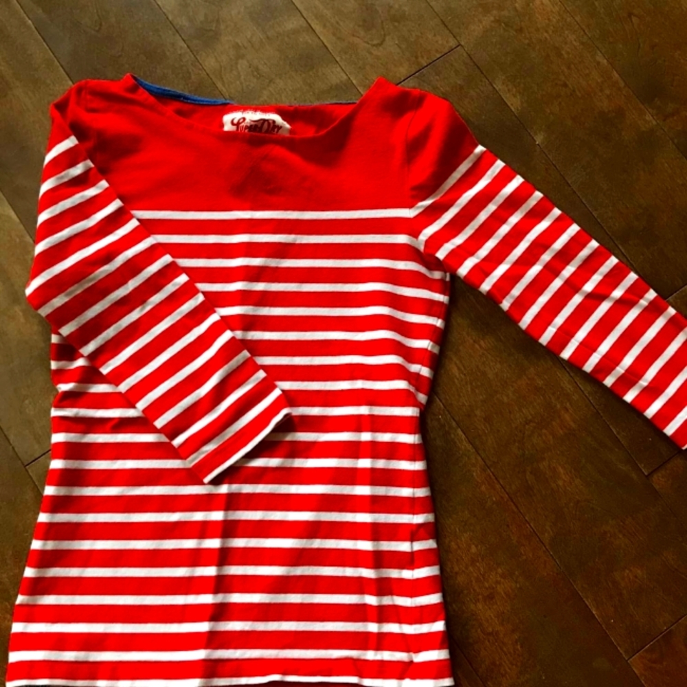 Women shirt size small